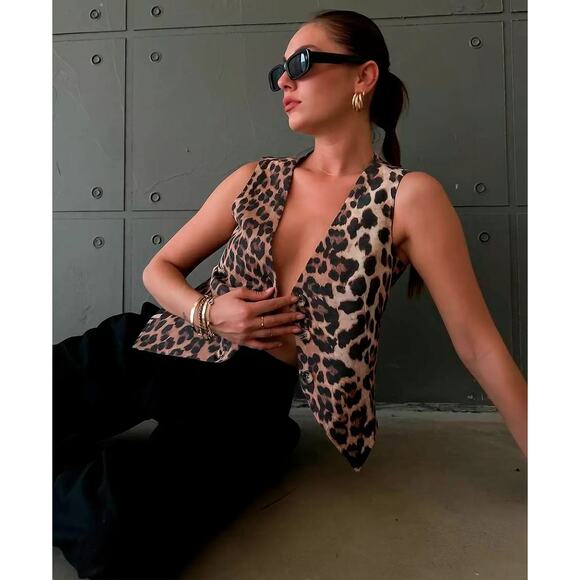 Leopard Print Vest Waist Length Notched VNeck NEW NWT Brown Black 3 Button Lined - Picture 3 of 10